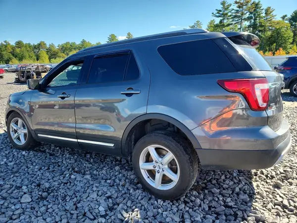 1FM5K8D81HGD73352 2017 FORD EXPLORER - Image 2