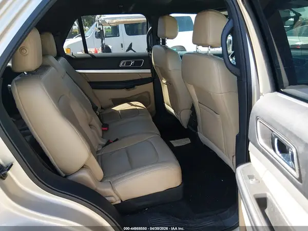 1FM5K8D81HGE00226 2017 FORD EXPLORER - Image 8