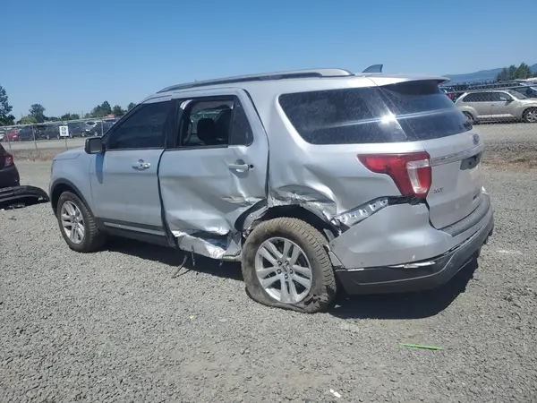 1FM5K8D81JGA25654 2018 FORD EXPLORER - Image 2