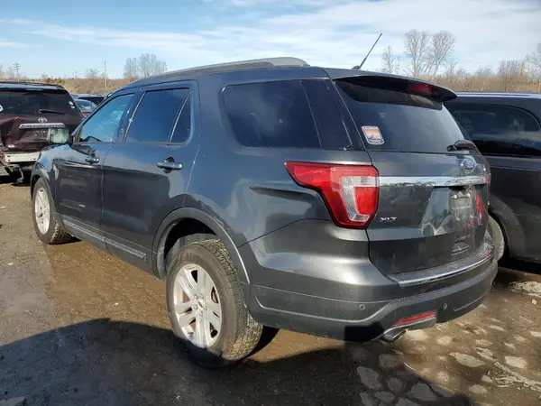1FM5K8D81JGA53258 2018 FORD EXPLORER - Image 2