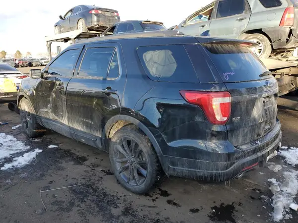 1FM5K8D81JGA68052 2018 FORD EXPLORER - Image 2