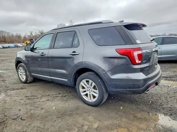 1FM5K8D81JGA74692 2018 FORD EXPLORER - Image 2