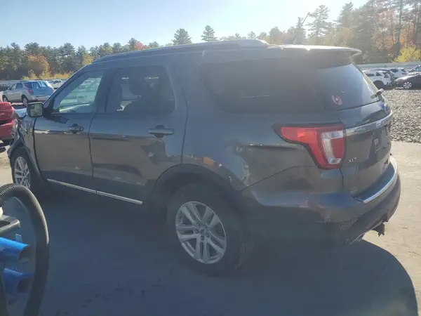 1FM5K8D81JGB24751 2018 FORD EXPLORER - Image 2