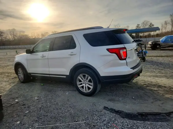 1FM5K8D81JGB28590 2018 FORD EXPLORER - Image 2