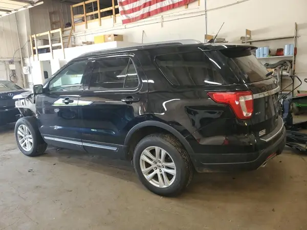 1FM5K8D81JGC06110 2018 FORD EXPLORER - Image 2