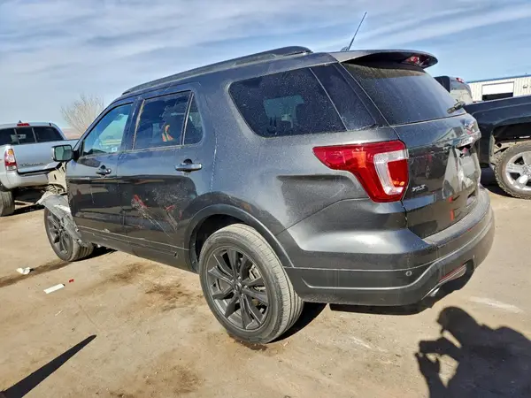 1FM5K8D81JGC48793 2018 FORD EXPLORER - Image 2
