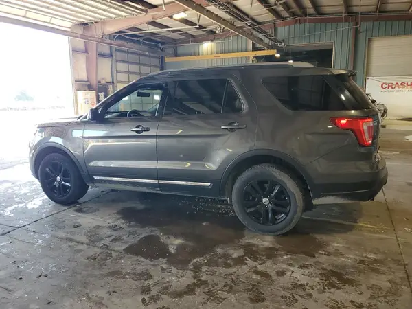 1FM5K8D81JGC52570 2018 FORD EXPLORER - Image 2
