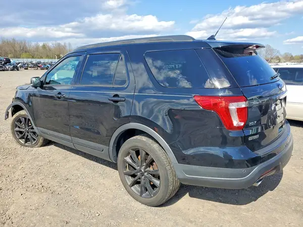 1FM5K8D81JGC60801 2018 FORD EXPLORER - Image 2
