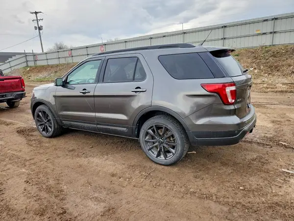 1FM5K8D81JGC68817 2018 FORD EXPLORER - Image 2