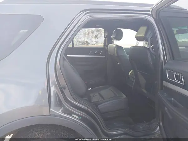 1FM5K8D82GGA17944 2016 FORD EXPLORER - Image 8
