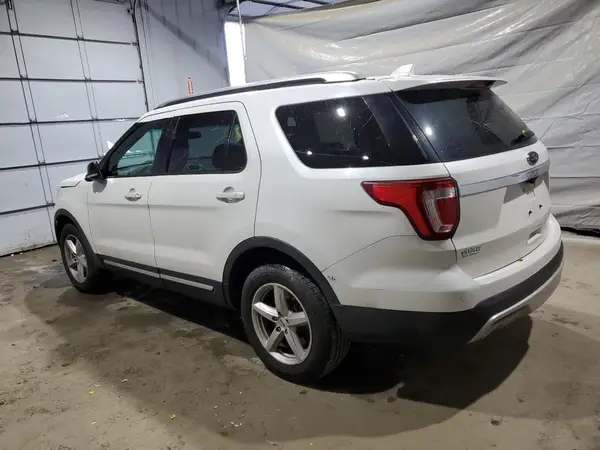1FM5K8D82GGA31598 2016 FORD EXPLORER - Image 2