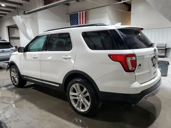 1FM5K8D82GGB84465 2016 FORD EXPLORER - Image 2