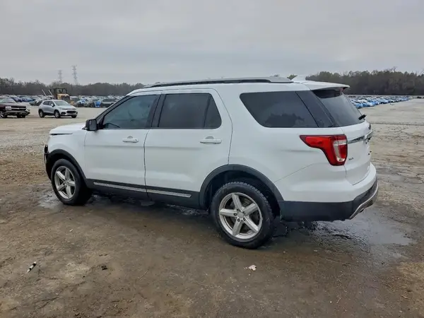 1FM5K8D82GGC21420 2016 FORD EXPLORER - Image 2