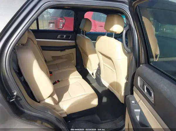 1FM5K8D82GGC27492 2016 FORD EXPLORER - Image 8
