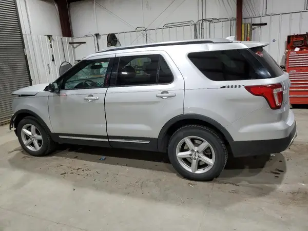 1FM5K8D82GGC42932 2016 FORD EXPLORER - Image 2