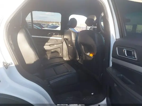 1FM5K8D82GGC45782 2016 FORD EXPLORER - Image 8