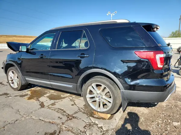 1FM5K8D82HGA21090 2017 FORD EXPLORER - Image 2