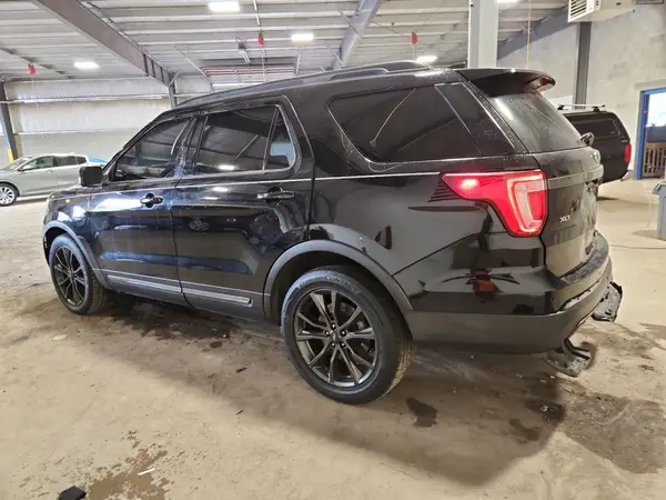 1FM5K8D82HGA30906 2017 FORD EXPLORER - Image 2