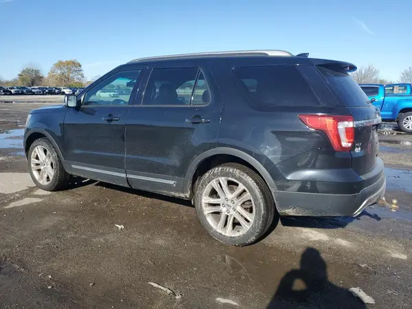 1FM5K8D82HGA32980 2017 FORD EXPLORER - Image 2