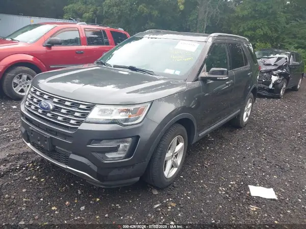 1FM5K8D82HGA39945 2017 FORD EXPLORER - Image 2