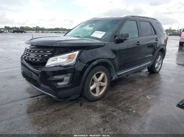 1FM5K8D82HGA52937 2017 FORD EXPLORER - Image 2