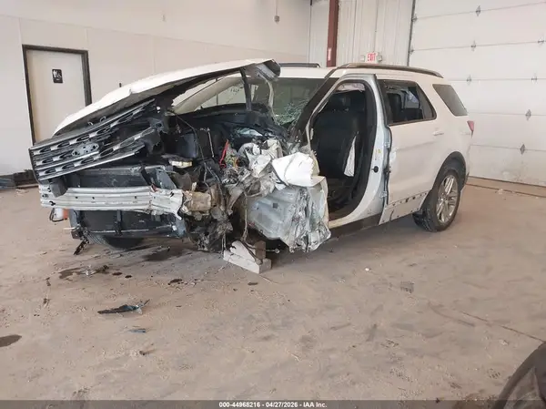 1FM5K8D82HGA58155 2017 FORD EXPLORER - Image 2