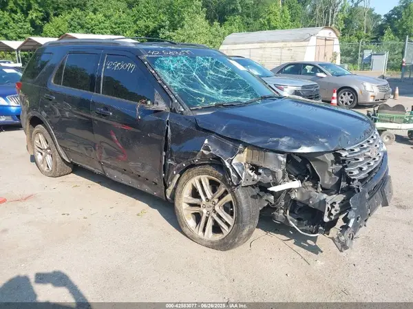 1FM5K8D82HGA65977 2017 FORD EXPLORER - Image 1