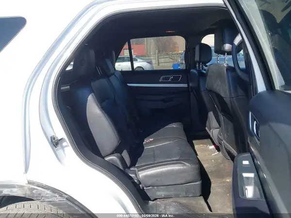 1FM5K8D82HGA72797 2017 FORD EXPLORER - Image 8
