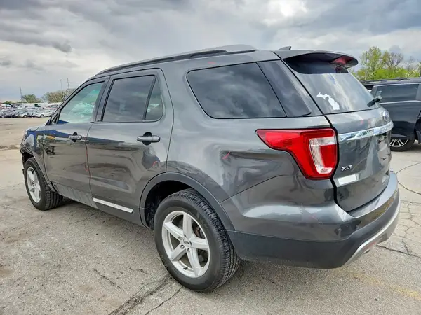1FM5K8D82HGA85520 2017 FORD EXPLORER - Image 2