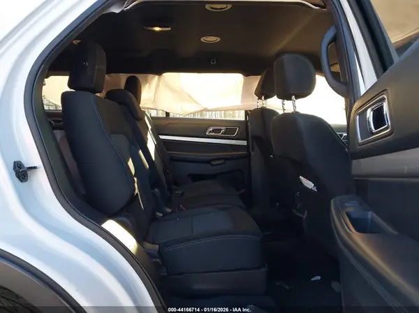 1FM5K8D82HGB00369 2017 FORD EXPLORER - Image 8