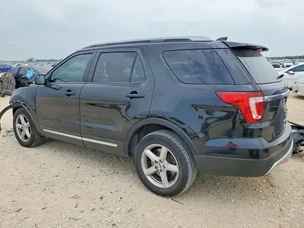 1FM5K8D82HGB03062 2017 FORD EXPLORER - Image 2