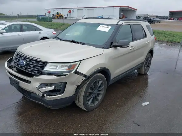 1FM5K8D82HGB13073 2017 FORD EXPLORER - Image 2