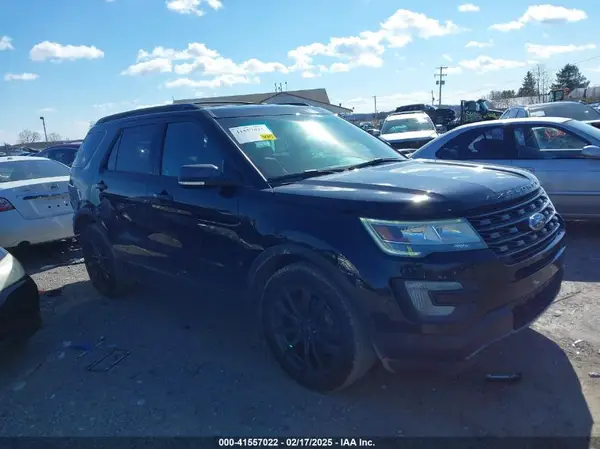 1FM5K8D82HGB18788 2017 FORD EXPLORER - Image 1
