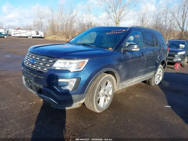 1FM5K8D82HGB29211 2017 FORD EXPLORER - Image 2