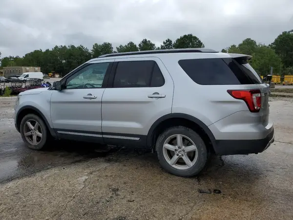 1FM5K8D82HGB37597 2017 FORD EXPLORER - Image 2