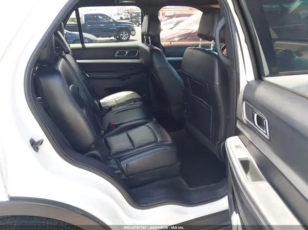 1FM5K8D82HGB42637 2017 FORD EXPLORER - Image 8