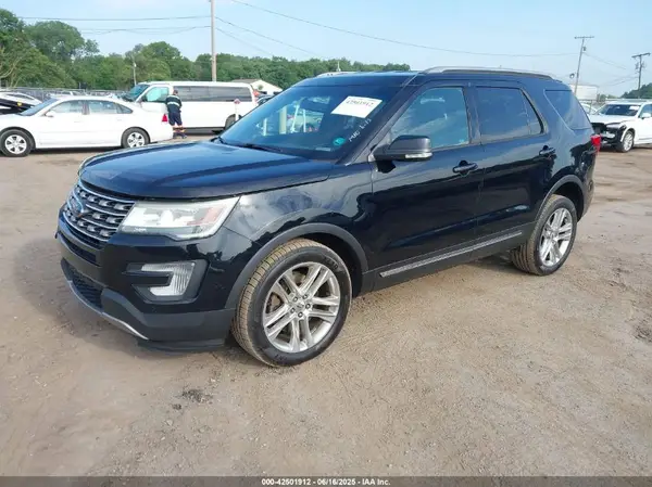 1FM5K8D82HGB44971 2017 FORD EXPLORER - Image 2