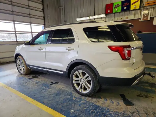 1FM5K8D82HGB51046 2017 FORD EXPLORER - Image 2