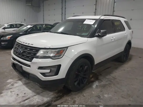 1FM5K8D82HGB53153 2017 FORD EXPLORER - Image 2