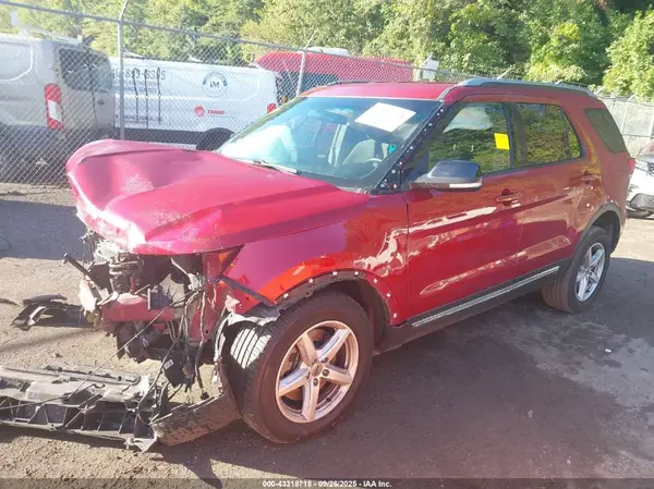 1FM5K8D82HGB60443 2017 FORD EXPLORER - Image 2