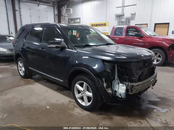 1FM5K8D82HGB61138 2017 FORD EXPLORER - Image 1