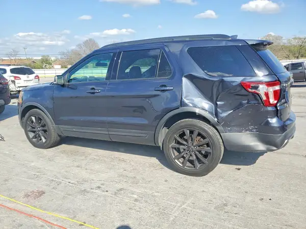 1FM5K8D82HGB68171 2017 FORD EXPLORER - Image 2