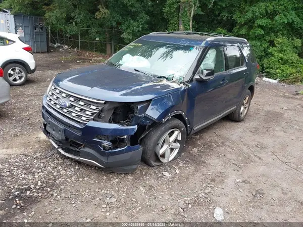 1FM5K8D82HGB68218 2017 FORD EXPLORER - Image 2