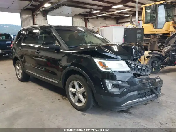 1FM5K8D82HGB73127 2017 FORD EXPLORER - Image 1