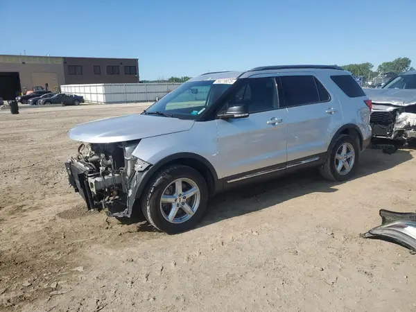 1FM5K8D82HGB75864 2017 FORD EXPLORER - Image 1