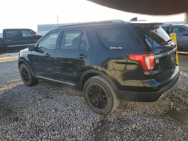 1FM5K8D82HGB76996 2017 FORD EXPLORER - Image 2
