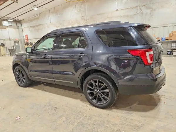 1FM5K8D82HGC04649 2017 FORD EXPLORER - Image 2