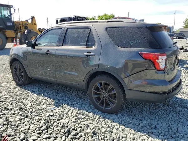 1FM5K8D82HGC16980 2017 FORD EXPLORER - Image 2