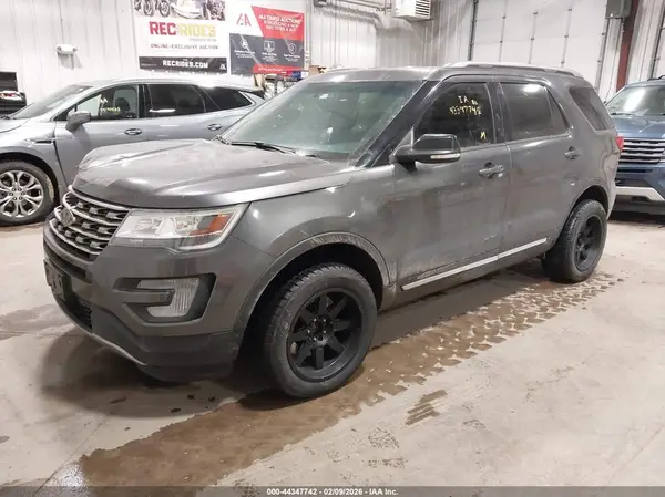 1FM5K8D82HGC26506 2017 FORD EXPLORER - Image 2