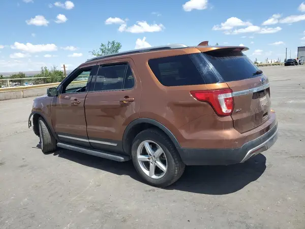 1FM5K8D82HGC32273 2017 FORD EXPLORER - Image 2